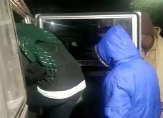 ਵਟਸਐਪ ‘ਤੇ ਬੁਕਿੰਗ…ਹੋਟਲ ‘ਚ ਸੈਟਿੰਗ, ਕਮਰੇ ‘ਚ 10 ਲੜਕੀਆਂ ਦੀ ਹਾਲਤ ਦੇਖ ਕੇ ਪੁਲਿਸ ਨੂੰ ਵੀ ਬੰਦ ਕਰਨੀਆਂ ਪਈਆਂ ਅੱਖਾਂ