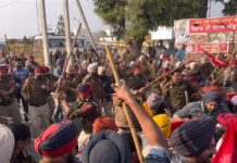 ਮੁੱਖ ਮੰਤਰੀ ਦੀ ਰਿਹਾਇਸ਼ ਵੱਲ ਮਾਰਚ ਕਰ ਰਹੇ ਮਜ਼ਦੂਰਾਂ ‘ਤੇ ਪੰਜਾਬ ਪੁਲਿਸ ਨੇ ਕੀਤਾ ਲਾਠੀਚਾਰਜ