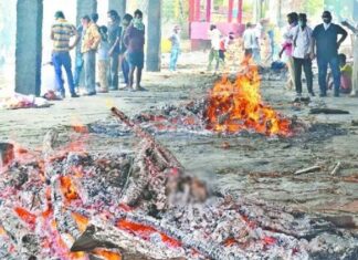 ਸ਼ਮਸ਼ਾਨਘਾਟ ‘ਚ ਮਨਾਇਆ Happy birthday, 100 ਤੋਂ ਜ਼ਿਆਦਾ ਲੋਕ ਪਹੁੰਚੇ, ਕੇਕ ਕੱਟਿਆ, ਬਰਿਆਨੀ ਵੀ ਵੰਡੀ