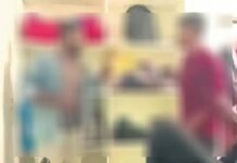 ਖੌਫਨਾਕ ਰੈਗਿੰਗ : ਮਿੰਨਤਾਂ ਕਰਨ ਦੇ ਬਾਵਜੂਦ ਜੂਨੀਅਰ ਵਿਦਿਆਰਥੀ ਦੀ ਛਾਤੀ ‘ਤੇ ਸੀਨੀਅਰ ਫੇਰਦੇ ਰਹੇ ਗਰਮ ਪ੍ਰੈੱਸ, ਵੀਡੀਓ ਵਾਇਰਲ