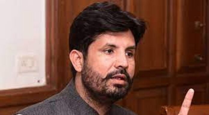 ਪੰਜਾਬ ਕਾਂਗਰਸ ਦੇ ਪ੍ਰਧਾਨ ਰਾਜਾ ਵੜਿੰਗ ਨੇ ਪੰਜਾਬ ਸਰਕਾਰ ‘ਤੇ ਸਾਧਿਆ ਨਿਸ਼ਾਨਾ, ਕਿਹਾ – ਪੰਜਾਬ ‘ਚ ਚੱਲ ਰਿਹਾ ਹੈ ਤਾਲਿਬਾਨ ਰਾਜ