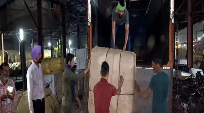 ਲੁਧਿਆਣਾ ਰੇਲਵੇ ਸਟੇਸ਼ਨ ‘ਤੇ GST ਦਾ ਛਾਪਾ, ਜਾਅਲੀ ਅਤੇ ਬਿਨਾਂ ਬਿੱਲ ਦਾ ਸਾਮਾਨ ਕੀਤਾ ਕਬਜ਼ੇ ‘ਚ