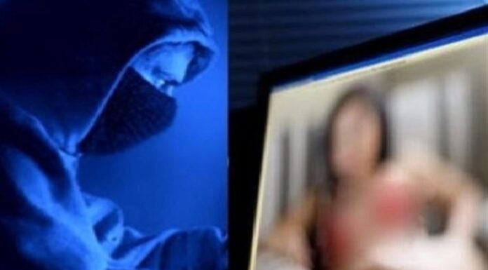 ਲੜਕੀ ਨੇ ਵੀਡੀਓ ਕਾਲ ‘ਤੇ ਸੈਕਸ ਕਰਨ ਦਾ ਕਹਿ ਕੇ ਬਣਾਈ ਅਸ਼ਲੀਲ ਵੀਡੀਓ, ਬਲੈਕਮੇਲ ਕਰ ਕੇ 1.28 ਲੱਖ ਠੱਗੇ