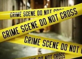 ਪੁੱਤ ਨੇ ਪਹਿਲਾਂ ਪੂਰੇ ਪਰਿਵਾਰ ਨੂੰ ਖੁਆਈਆਂ ਨੀਂਦ ਦੀਆਂ ਗੋਲ਼ੀਆਂ, ਫਿਰ ਟੈਂਕੀ ‘ਚ ਡੁਬੋ ਕੇ ਦਿੱਤੀ ਦਰਦਨਾਕ ਮੌਤ, ਆਪ ਵੀ ਪਾਣੀ ‘ਚ ਮਾਰੀ ਛਾਲ