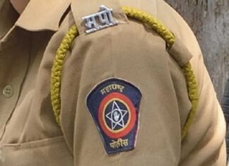 ਮਾਲਕ ਦੀ ਮਰਸੀਡੀਜ਼ ’ਤੇ ਨਾਬਾਲਗ ਵਿਦਿਆਰਥਣਾਂ ਦਾ ਪਿੱਛਾ ਕਰਨ ਵਾਲੇ ਕਸੂਤੇ ਫਸੇ