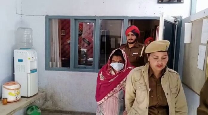 ਪੁਲਸ ਕੇਸ ‘ਚੋਂ ਬਾਹਰ ਕੱਢਵਾਉਣ ਦੇ ਨਾਂ ‘ਤੇ ਠੱਗੇ 60 ਹਜ਼ਾਰ, ਔਰਤ ਗ੍ਰਿਫਤਾਰ