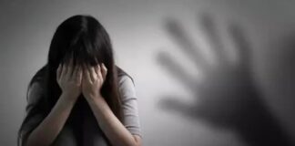 ਲੁਧਿਆਣਾ : ਸਕੂਲ ਜਾ ਰਹੀ ਨਾਬਾਲਗਾ ਨੂੰ ਮੰਦਿਰ ਲਿਜਾ ਕੇ ਜ਼ਬਰਦਸਤੀ ਮਾਂਗ ‘ਚ ਭਰਿਆ ਸਿੰਦੂਰ, ਫਿਰ ਰੇਪ ਕਰਕੇ ਘਰ ਮੂਹਰੇ ਸੁੱਟਿਆ