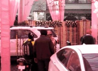 ਖਰੜ ‘ਚ ਨਗਰ ਕੌਂਸਲ ਪ੍ਰਧਾਨ ਦੇ ਜੇਠ ਘਰ ED ਦਾ ਛਾਪਾ, ਪੁੱਤ ਦੇ ਵਿਆਹ ਵਿਚਾਲੇ ਹੀ ਖੰਗਾਲੇ ਜਾ ਰਹੇ ਰਿਕਾਰਡ