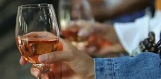 ਸ਼ਰਾਬ ਦੇ ਸ਼ੌਕੀਨ ਇਕ ਦਿਨ ‘ਚ ਕਿੰਨੇ ਲਾ ਸਕਦੇ ਹਨ ਪੈੱਗ, ਪੜ੍ਹੋ ਸਿਹਤ ਦੇ ਭਲੇ ਲਈ ਜਾਣਕਾਰੀ