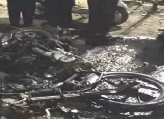 ਲੁਧਿਆਣਾ : ਕੰਟੇਨਰ ਨੇ ਬਾਈਕ ਸਵਾਰ ਨੂੰ ਮਾਰੀ ਭਿਆਨਕ ਟੱਕਰ, ਮੋਟਰਸਾਈਕਲ ਡਿੱਗਣ ਨਾਲ ਟੈਂਕੀ ‘ਚ ਹੋਇਆ ਬਲਾਸਟ, ਨੌਜਵਾਨ ਦੀ ਦਰਦਨਾਕ ਮੌਤ