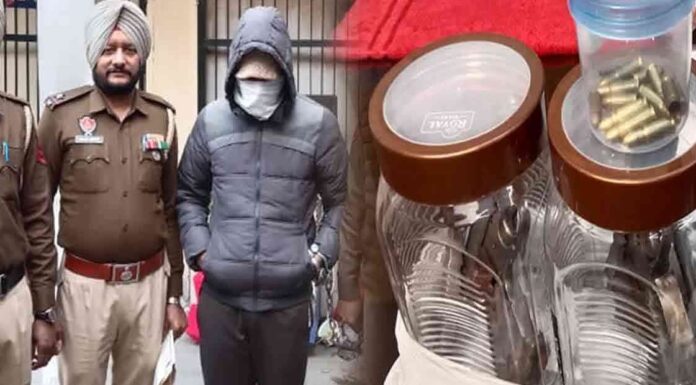 ਖ਼ਾਲਸਾ ਕਾਲਜ ਅੰਮ੍ਰਿਤਸਰ ਦੇ ਲਾਅ ਦੇ ਵਿਦਿਆਰਥੀ ਕੋਲੋਂ 3 ਪਿਸਤੌਲਾਂ ਬਰਾਮਦ