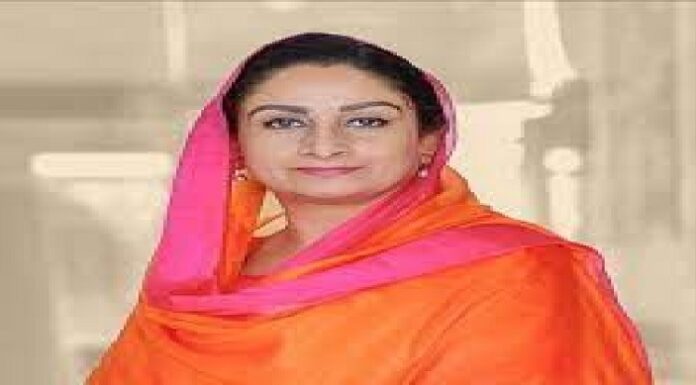 ਹਰਸਿਮਰਤ ਕੌਰ ਬਾਦਲ ਨੇ ਕੇਂਦਰੀ ਮੰਤਰੀ ਸਿੰਧੀਆ ਨੂੰ ਅੰਮ੍ਰਿਤਸਰ-ਨਾਂਦੇੜ ਸਾਹਿਬ ਫਲਾਈਟ ਮੁੜ ਸ਼ੁਰੂ ਕਰਨ ਦੀ ਕੀਤੀ ਅਪੀਲ