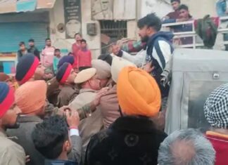 ਜਲੰਧਰ ‘ਚ ਬੁਲੇਟ ਨਾਲ ਪਟਾਕੇ ਪਾਉਣ ਵਾਲੇ 3 ਹੁਲੜਬਾਜ਼ ਪੁਲਿਸ ਨਾਲ ਭਿੜੇ, ਹੰਗਾਮੇ ਤੋਂ ਬਾਅਦ ਥਾਣੇ ਲੈ ਗਈ ਪੁਲਿਸ