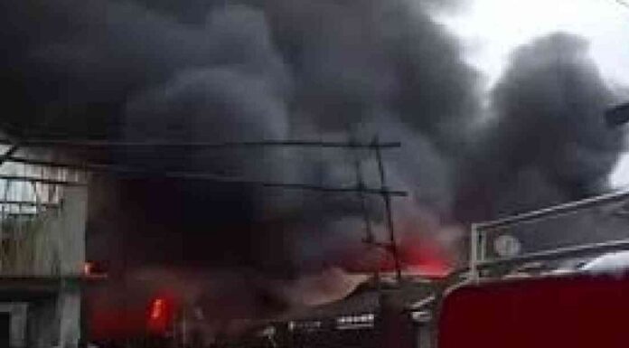 ਲੁਧਿਆਣਾ : ਸਿਲੰਡਰ ਫਟਣ ਨਾਲ 8 ਦੁਕਾਨਾਂ ਸੜ ਕੇ ਸੁਆਹ