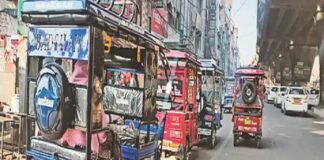 ਲੁਧਿਆਣਾ : ਟਰਾਂਸਪੋਰਟ ਵਿਭਾਗ ਈ-ਰਿਕਸ਼ਾ ‘ਤੇ ਨਹੀਂ ਕਰ ਰਿਹੈ ਕੋਈ ਕਾਰਵਾਈ, ਬਿਨਾਂ ਰਜਿਸਟ੍ਰੇਸ਼ਨ ਨੰਬਰ ਵੇਚੇ ਜਾ ਰਹੇ ਈ-ਰਿਕਸ਼ਾ