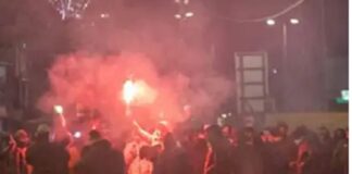 ਅਰਜਨਟੀਨਾ ਤੋਂ ਮਿਲੀ ਹਾਰ ਤੋਂ ਬਾਅਦ ਫਰਾਂਸ ‘ਚ ਦੰਗੇ ਸ਼ੁਰੂ ; ਹਜ਼ਾਰਾਂ ਪ੍ਰਸ਼ੰਸਕ ਹਿੰਸਕ ਹੋਏ, ਵਾਹਨ ਤੋੜੇ ਅਤੇ ਲਾਈ ਅੱਗ