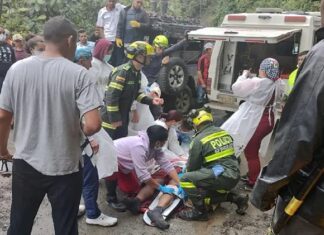 ਮਲਬੇ ‘ਚ ਦੱਬੀ ਬੱਸ, ਜ਼ਿੰਦਾ ਦਫਨ ਹੋ ਗਏ 33 ਲੋਕ, ਮਰਨ ਵਾਲਿਆਂ ‘ਚ 3 ਛੋਟੇ ਬੱਚੇ ਵੀ