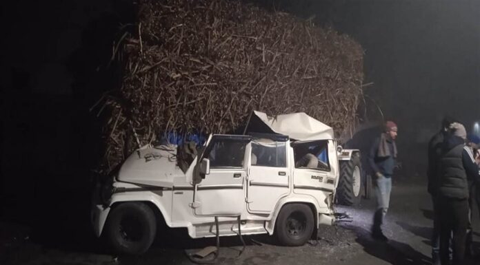 ਲੁਧਿਆਣਾ : ਧੁੰਦ ਕਾਰਨ ਵਾਪਰਿਆ ਭਿਆਨਕ ਹਾਦਸਾ, ਟਰਾਲੀ ਥੱਲੇ ਵੜੀ ਬਲੈਰੋ, 2 ਨੌਜਵਾਨ ਗੰਭੀਰ