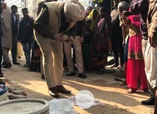 ਲੁਧਿਆਣਾ : ਖੰਨਾ ਰੇਲਵੇ ਰੋਡ ‘ਤੇ ਨਾਲੀ ‘ਚੋਂ ਮਿਲਿਆ 5 ਮਹੀਨੇ ਦਾ ਭਰੂਣ