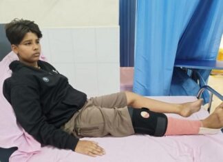 ਮਾਸੂਮ ਨੂੰ ਖੇਤਾਂ ‘ਚ ਜਾ ਕੇ ਪਤੰਗ ਫੜਨਾ ਪਿਆ ਮਹਿੰਗਾ, ਜ਼ਿਮੀਂਦਾਰ ਨੇ ਦੋ ਥਾਵਾਂ ਤੋਂ ਤੋੜੀ ਲੱਤ