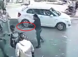 ਲੁਧਿਆਣਾ : ਮਾਲਕ ਨੂੰ ਪਸੰਦ ਨਹੀਂ ਆਇਆ ਕੋਰੀਅਰ ਤਾਂ ਡਲਿਵਰੀ ਬੁਆਏ ਦੀ ਕੀਤੀ ਕੁੱਟਮਾਰ, ਵੀਡੀਓ ਵਾਇਰਲ