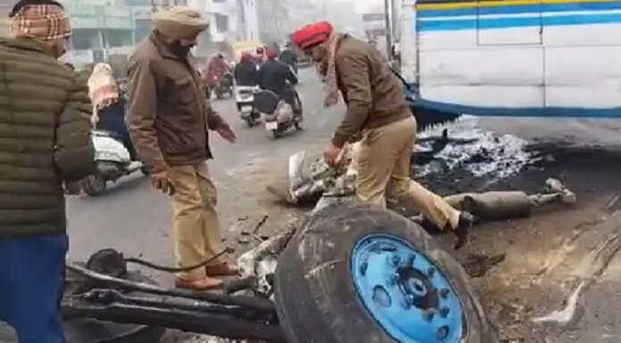 ਲੁਧਿਆਣਾ : ਸੰਤੁਲਨ ਵਿਗੜਨ ਕਾਰਨ ਬੱਸ ਡਿਵਾਈਡਰ ਦੇ ਖੰਭੇ ਨਾਲ ਟਕਰਾਈ, 4 ਜ਼ਖਮੀ