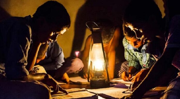 It happend only in india : 10 ਸਾਲਾਂ ‘ਚ ਖੰਭੇ ਤੋਂ ਘਰ ਤੱਕ ਨੀਂ ਪੁੱਜੀ ਬਿਜਲੀ ਦੀ ਤਾਰ, 51 ਹਜ਼ਾਰ ਦਾ ਬਿੱਲ ਜ਼ਰੂਰ ਪਹੁੰਚ ਗਿਆ