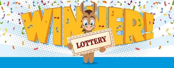 ਨੌਕਰੀ ਦੀ ਤਲਾਸ਼ ‘ਚ ਜਾਂਦੇ ਨੌਜਵਾਨ ਨੇ ਦੁਕਾਨ ‘ਚੋਂ ਖਰੀਦੀ ਲਾਟਰੀ, ਬਣਿਆ 8 ਕਰੋੜ ਦਾ ਮਾਲਿਕ