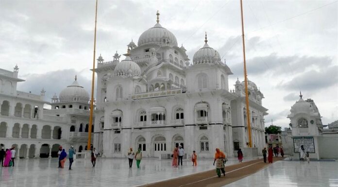 ਗੁਰਦੁਆਰਾ ਸ੍ਰੀ ਨਨਕਾਣਾ ਸਾਹਿਬ ਤੇ ਪੰਜਾ ਸਾਹਿਬ ’ਚ ਹੁਕਮਨਾਮੇ ਦੀ ਲਾਈਵ ਵੀਡੀਓਗ੍ਰਾਫੀ ‘ਤੇ ਪਾਬੰਦੀ ਨਾਲ ਸਿੱਖ ਭਾਈਚਾਰੇ ‘ਚ ਭਾਰੀ ਰੋਸ