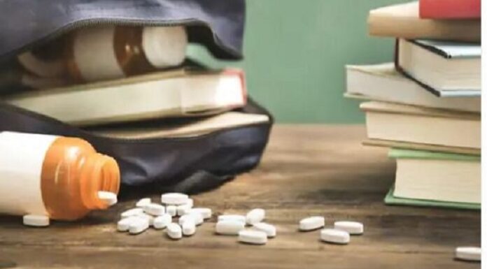 ਚੰਡੀਗੜ੍ਹ ‘ਚ ਸਕੂਲਾਂ ਦੇ ਬਾਹਰ ਵਿਕ ਰਿਹਾ ਨਸ਼ਾ ; ਐਡਵਾਈਜ਼ਰ, ਡੀਜੀਪੀ ਤੇ ਸਿੱਖਿਆ ਸਕੱਤਰ ਨੂੰ ਪੱਤਰ ਲਿਖ ਕੇ ਜਾਂਚ ਦੀ ਕੀਤੀ ਮੰਗ