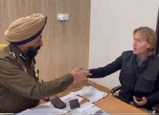 ਲੁਧਿਆਣਾ : ਪੁਲਿਸ ਨੇ ਵਰਲਡ ਟੂਰ ‘ਤੇ ਆਏ ਨਾਰਵੇ ਦੇ ਐਸਪੇਨ ਦਾ ਮੋਬਾਇਲ ਲੁਟੇਰਿਆਂ ਤੋਂ ਕੀਤਾ ਬਰਾਮਦ, ਵਿਦੇਸ਼ੀ ਨੇ ਪੰਜਾਬ ਪੁਲਿਸ ਦਾ ਕੀਤਾ ਧੰਨਵਾਦ