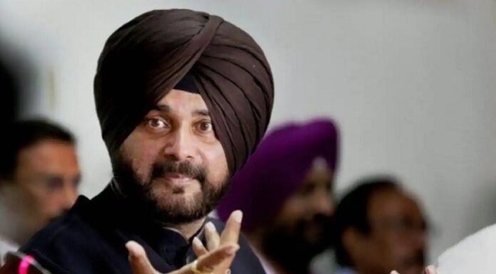 ਸਿਆਸਤ ਸਮਝ ਤੋਂ ਪਰ੍ਹੇ ਦੀ ਖੇਡ : ਸਿੱਧੂ ਨੇ ਜੇਲ੍ਹ ‘ਚ ਕਾਂਗਰਸੀ ਆਗੂਆਂ ਨੂੰ ਮਿਲਣ ਤੋਂ ਕੀਤੀ ਨਾਂਹ !