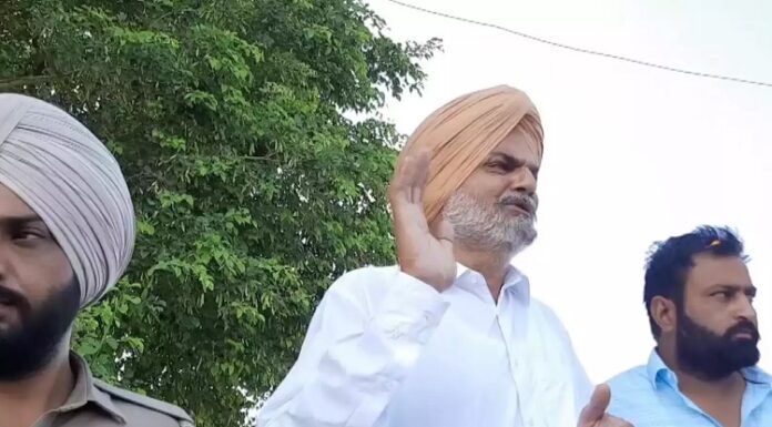 ਮੂਸੇਵਾਲੇ ਦੇ ਪਿਤਾ ਬੋਲੇ ‘ਗੋਲਡੀ ਤੇ ਲਾਰੈਂਸ ਦਾ ਕਰਾਓ ਨਾਰਕੋ ਟੈਸਟ’, ਇੰਡਸਟਰੀ ਦੇ ਕਈ ਬੰਦਿਆਂ ਤੇ ਸਿਆਸਤਦਾਨਾਂ ਦੇ ਉਤਰ ਜਾਣਗੇ ਮੁਖੌਟੇ