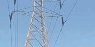 ਲੁਧਿਆਣਾ : ਹਾਈਵੋਲਟੇਜ਼ ਤਾਰਾਂ ‘ਚ ਧਮਾਕਾ ਹੋਣ ਕਾਰਨ ਕਈ ਘਰਾਂ ਦਾ ਸੜਿਆ ਸਾਮਾਨ, ਲੋਕਾਂ ਨੇ ਘੇਰੇ ਬਿਜਲੀ ਮੁਲਾਜ਼ਮ