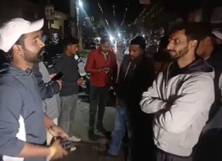 ਜਲੰਧਰ ‘ਚ ਇਕ ਹੋਰ ਵਾਰਦਾਤ : ਆਟੋ ਚਾਲਕ ‘ਤੇ ਕਾਰ ਸਵਾਰਾਂ ਨੇ ਕੀਤਾ ਤੇਜ਼ਧਾਰ ਹਥਿਆਰਾਂ ਨਾਲ ਹਮਲਾ, ਗੋਲੀ ਚਲਾਉਣ ਦੀ ਦਿੱਤੀ ਧਮਕੀ