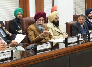 ਵਿਧਾਨ ਸਭਾ ਸਪੀਕਰ ਦਾ ਸਖਤ ਐਕਸ਼ਨ : ਮੀਟਿੰਗ ’ਚੋਂ ਗੈਰ-ਹਾਜ਼ਰ ਅਧਿਕਾਰੀਆਂ ਦਾ ਮਾਮਲਾ ਵਿਸ਼ੇਸ਼ਾ ਅਧਿਕਾਰ ਕਮੇਟੀ ਕੋਲ ਲਿਜਾਣ ਦੇ ਨਿਰਦੇਸ਼