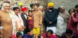 ਪਰਿਵਾਰ ਤੇ ਆਪਣੇ ਪਿੰਡ ਦੇ ਲੋਕਾਂ ਨਾਲ CM ਮਾਨ ਨੇ ਮਨਾਈ ਵਿਆਹ ਦੀ ਪਹਿਲੀ ਲੋਹੜੀ