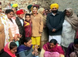 ਪਰਿਵਾਰ ਤੇ ਆਪਣੇ ਪਿੰਡ ਦੇ ਲੋਕਾਂ ਨਾਲ CM ਮਾਨ ਨੇ ਮਨਾਈ ਵਿਆਹ ਦੀ ਪਹਿਲੀ ਲੋਹੜੀ