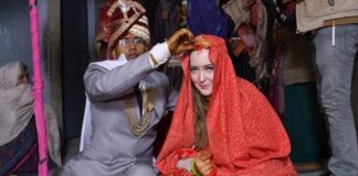 ਸੱਚਾ ਪਿਆਰ ਸਰਹੱਦਾਂ ਨੀਂ ਮੰਨਦਾ : ਸਵੀਡਨ ਦੀ ਕੁੜੀ ਨੇ ਯੂਪੀ ਦੇ ਮੁੰਡੇ ਨਾਲ ਕਰਵਾਇਆ ਵਿਆਹ, ਫੇਸਬੁੱਕ ‘ਤੇ ਹੋਈ ਸੀ ਦੋਸਤੀ