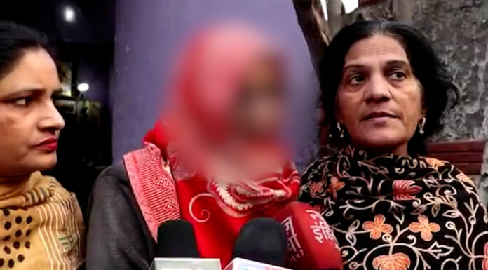 ਲੁਧਿਆਣਾ : ਪਤੀ ਦੇ ਨਾਜਾਇਜ਼ ਸਬੰਧਾਂ ਤੋਂ ਦੁੱਖੀ ਪਤਨੀ ਨੇ ਨਹਿਰ ‘ਚ ਛਾਲ ਮਾਰ ਕੇ ਜਾਨ ਦੇਣ ਦੀ ਕੀਤੀ ਕੋਸ਼ਿਸ਼