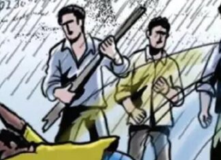 ਕੱਪੜੇ ਖਰੀਦਣ ਆਏ ਨੌਜਵਾਨ ‘ਤੇ ਬਾਈਕ ਸਵਾਰਾਂ ਨੇ ਕੀਤਾ ਤੇਜ਼ਧਾਰ ਹਥਿਆਰਾਂ ਨਾਲ ਹਮਲਾ, ਹਸਪਤਾਲ ਦਾਖਲ