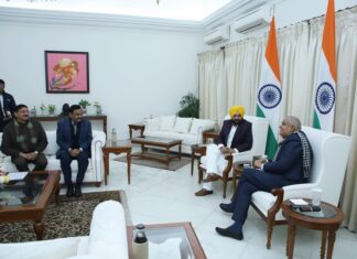 ਮੁੱਖ ਮੰਤਰੀ ਮਾਨ ਨੇ ਉਪ ਰਾਸ਼ਟਰਪਤੀ ਨਾਲ ਮੀਟਿੰਗ ਕਰ ਕੇ ਪੰਜਾਬ ‘ਚ ਕੀਤੇ ਜਾ ਰਹੇ ਕੰਮਾਂ ਬਾਰੇ ਦਿੱਤੀ ਜਾਣਕਾਰੀ