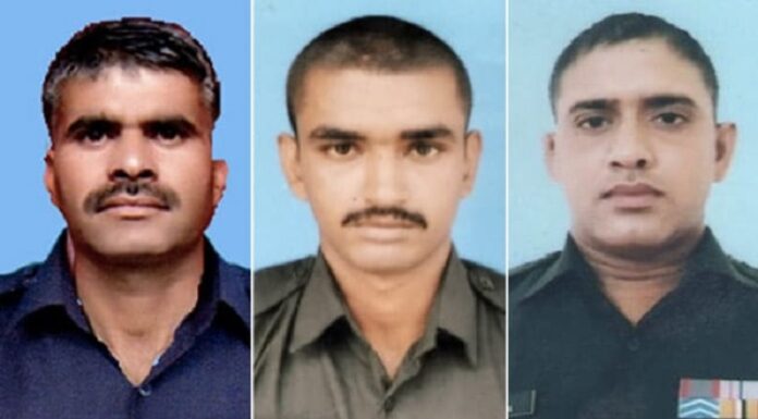 ਗਸ਼ਤ ਦੌਰਾਨ ਖੱਡ ‘ਚ ਡਿੱਗਿਆ ਆਰਮੀ ਵਾਹਨ, 3 ਜਵਾਨ ਸ਼ਹੀਦ