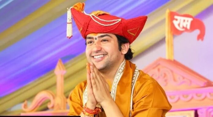 ਵੱਡੀ ਖਬਰ : ਬਾਗੇਸ਼ਵਰ ਧਾਮ ਦੇ ਧੀਰੇਂਦਰ ਸ਼ਾਸਤਰੀ ਨੂੰ ਮਿਲੀ ਫੋਨ ‘ਤੇ ਜਾਨੋਂ ਮਾਰਨ ਦੀ ਧਮਕੀ, ਆਰੋਪੀ ਦਾ ਨਾਂ ਆਇਆ ਸਾਹਮਣੇ