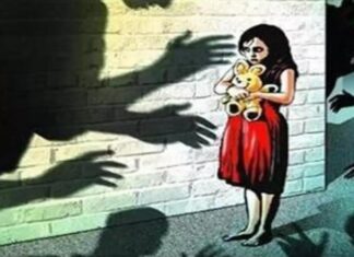 ਮੋਗਾ : ਨਾਬਾਲਗਾ ਨਾਲ ਪਿੰਡ ਦੇ ਹੀ ਦੋ ਮੁੰਡਿਆਂ ਵਲੋਂ ਜਬਰ-ਜਨਾਹ, ਪੀੜਤ ਪਰਿਵਾਰ ਦਾ ਦੋਸ਼- ਪੁਲਿਸ ਨਹੀਂ ਕਰ ਰਹੀ ਕੋਈ ਸੁਣਵਾਈ