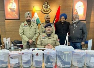 ਗੈਂਗਸਟਰ ਜੱਗੂ ਭਗਵਾਨਪੁਰੀਆ ਗੈਂਗ ਦੇ 6 ਕਾਰਕੁਨ ਗ੍ਰਿਫਤਾਰ, 12 ਪਿਸਤੌਲ ਤੇ 50 ਕਾਰਤੂਸ ਬਰਾਮਦ