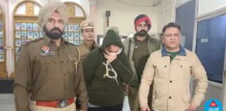 ਲੁਧਿਆਣਾ : ਨਕਲੀ ਮਹਿਲਾ ਜੱਜ ਤੇ ਪੁਲਿਸ ਮੁਲਾਜ਼ਮ ਪਤੀ ਨੌਕਰੀਆਂ ਲਵਾਉਣ ਦੇ ਨਾਂ ‘ਤੇ ਮਾਰਦੇ ਸੀ ਠੱਗੀਆਂ, ਗ੍ਰਿਫਤਾਰ