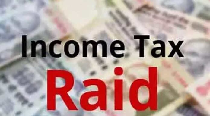 ਆਮਦਨ ਕਰ ਵਿਭਾਗ ਨੇ BSP ਸਾਂਸਦ ਹਾਜ਼ੀ ਫਲਜ਼ੂਰ ਦੇ ਘਰ ਮਾਰਿਆ ਛਾਪਾ, ਕਾਰਵਾਈ ਜਾਰੀ