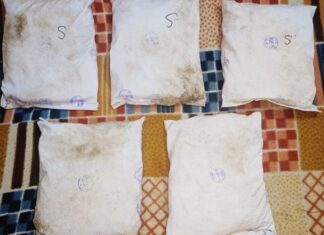 ਅੰਮ੍ਰਿਤਸਰ ‘ਚ 35 ਕਰੋੜ ਦੀ ਹੈਰੋਇਨ ਫੜੀ: ਫਿਲਮੀ ਸਟਾਈਲ ‘ਚ ਪੁਲਿਸ ਨਾਕੇ ‘ਤੇ ਫਾਇਰਿੰਗ ਕਰਕੇ ਫਰਾਰ ਹੋਏ ਸਮੱਗਲਰ