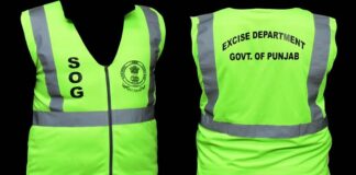ਪੰਜਾਬ ‘ਚ ਸੀਬੀਆਈ ਦੀ ਤਰਜ਼ ‘ਤੇ ਆਬਕਾਰੀ ਤੇ ਕਰ ਵਿਭਾਗ ਨੂੰ ਮਿਲੇ ਵਿਸ਼ੇਸ਼ ਜੈਕਟ, ਰਿਫਲੈਕਟਿਵ ਪੱਟੀਆਂ ਨਾਲ ਹਨ ਲੈਸ